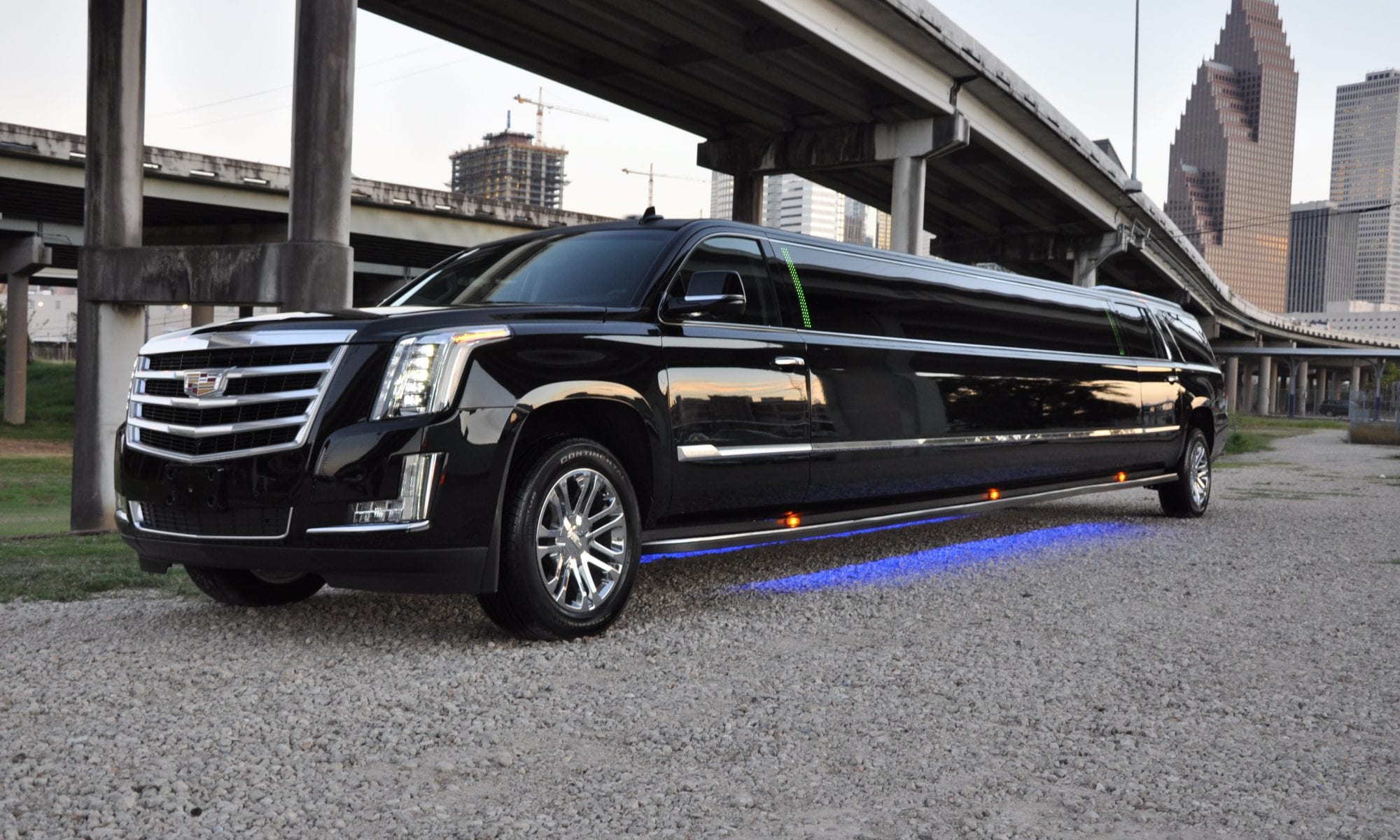 Limo Service Orange CT | Car to or from JFK BDL LGA NYC Airport